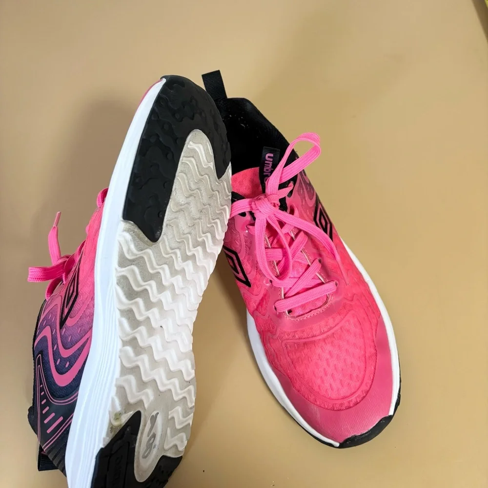 Umbro Women's Pink Athletic Shoes size 8